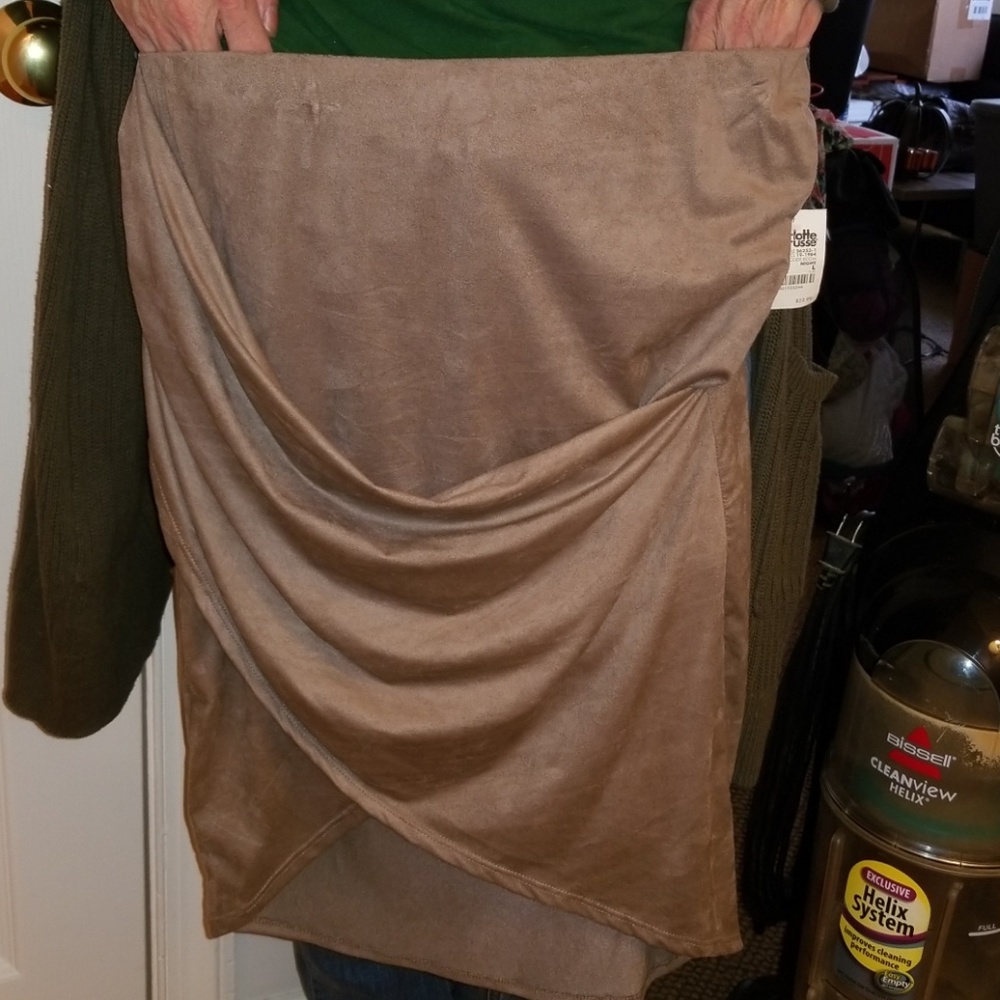 Taupe microfiber skirt